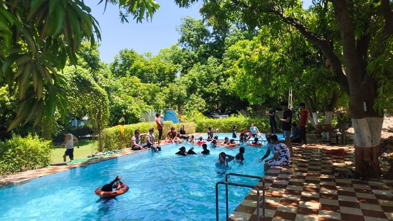 The marvelous villa resort  image 2