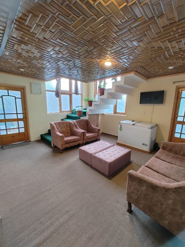 Green House Srinagar image 3